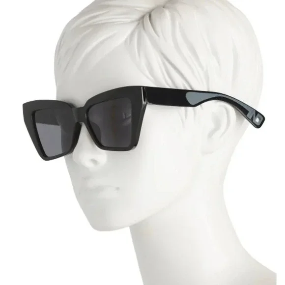 INDESCRATCHABLE Loop Sunglasses Black - Picture 2 of 3
